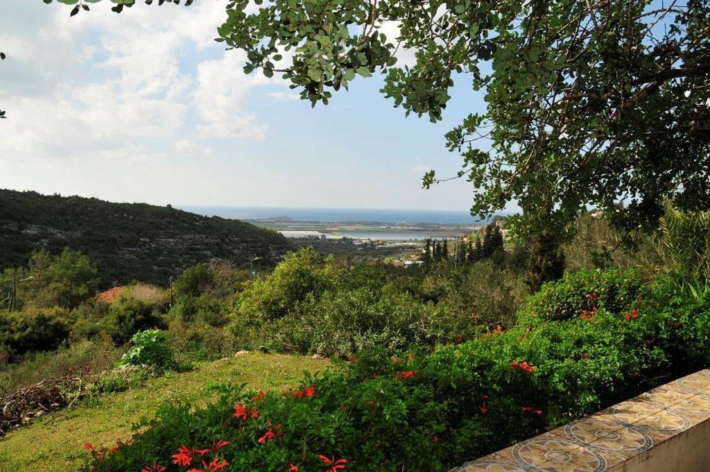 Aparthotel Yakir Ein Hod Extérieur photo